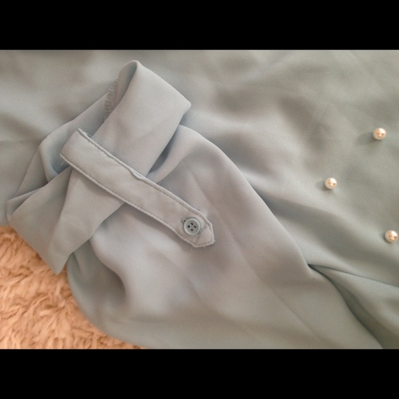 NWOT Blue blouse with pearl embellishments! - Picture 2 of 4